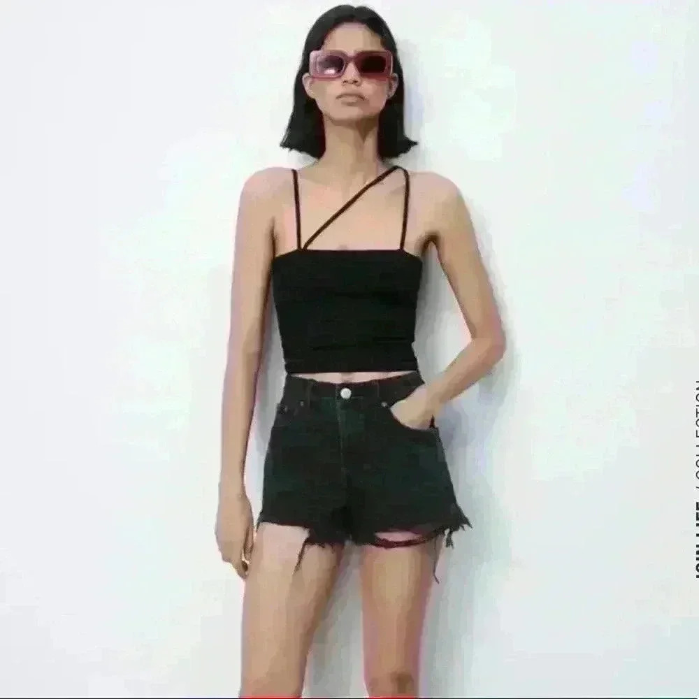 Zara Frayed Mid-Rise Denim Shorts US 4